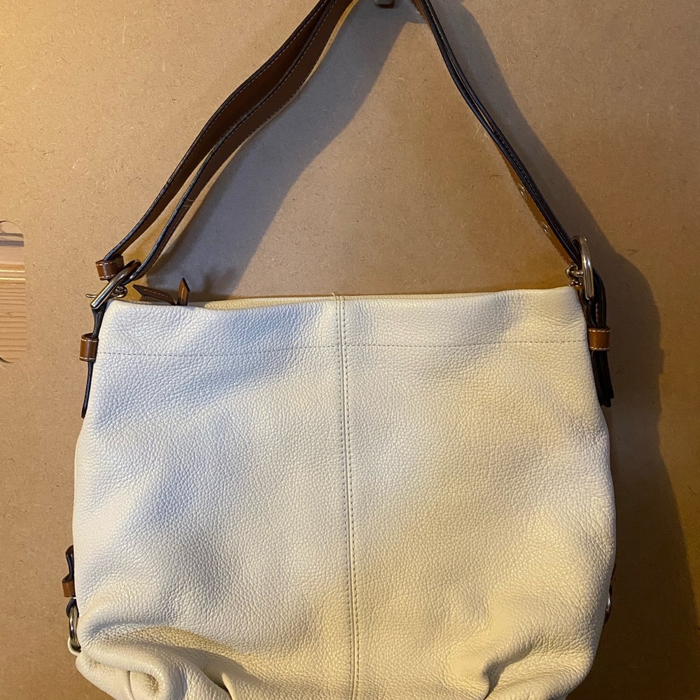 EUC Coach Tan White Pebbled Leather Convertible Crossbody Shoulder Duffle F15064